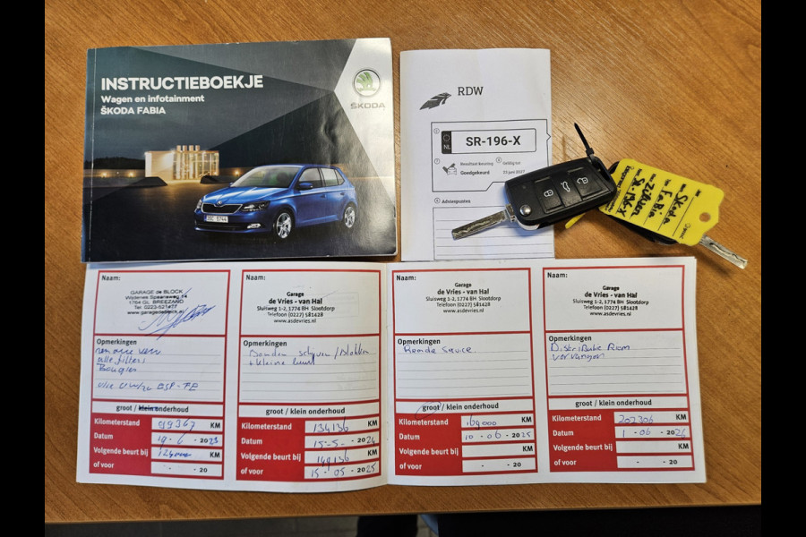 Škoda Fabia Combi 1.0 MPI Active Trekhaak! Cruise Control! NAP! Nette Auto!