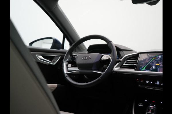Audi Q4 e-tron 55 Quattro Advanced edition 82 kWh 340pk | Panodak | Adaptive Cruise | Head Up | Sonos Audio | Camera | Matrix LED | Stoelen & Stuur Verwarmd | Blis | Apple Carplay | Navigatie | DAB |