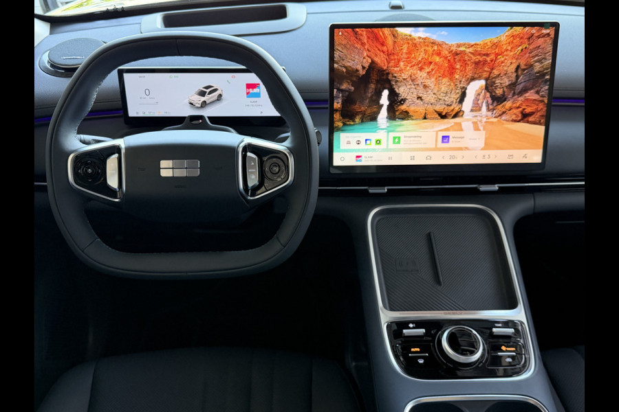 GEELY Starray EM-i MAX+ PHEV LONG RANGE NIEUWE AUTO | 29,8 kWh ACCU | 136 KM WLTP | PANORAMADAK | STOELVERWARMING/KOELING | LEER | MET MASSAGE
