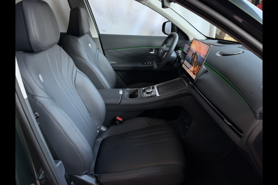 GEELY Starray EM-i MAX+ PHEV LONG RANGE NIEUWE AUTO | 29,8 kWh ACCU | 136 KM WLTP | PANORAMADAK | STOELVERWARMING/KOELING | LEER | MET MASSAGE