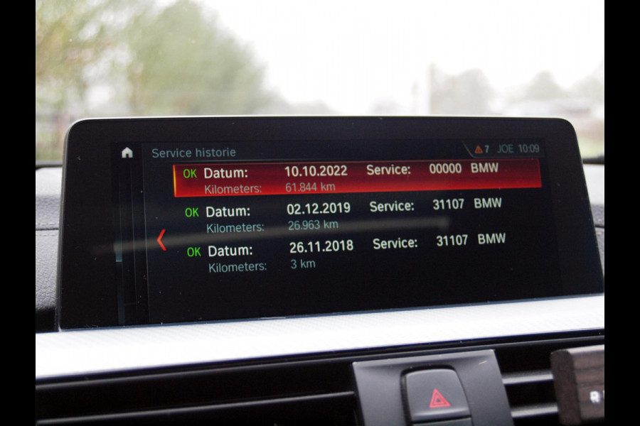 BMW 4 Serie Gran Coupé 420i High Executive | M-Pakket | Panoramadak | Trekhaak | NL-Auto |