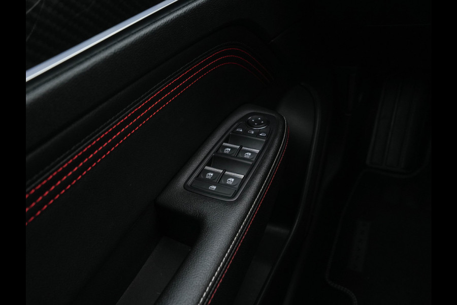 Renault Arkana 1.6 E-Tech Hybrid 145 R.S. Line (INCL-BTW) Aut. *LEATHER-FABRIC | FULL-LED | BLINDSPOT | CAMERA | BOSE-SOUND | HEATED-SPORTSEATS | KEYLESS | AMBIENTLIGHT | DIGI-COCKPIT | PRIVACY-GLASS | NAVI-FULLMAP | ECC | ADAPTIVE-CRUISE