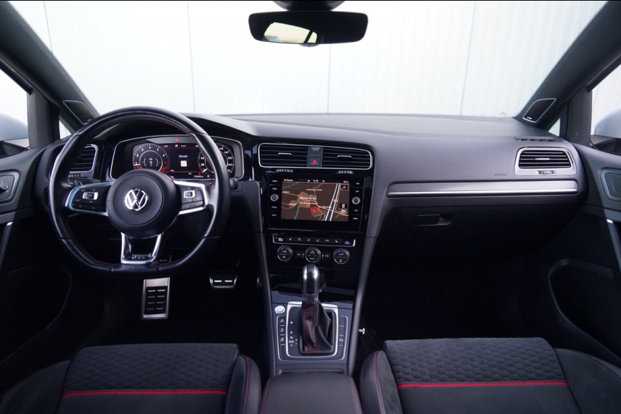 Volkswagen Golf 2.0 TSI GTI Performance / Pano / Dealeronderhouden / Dynaudio / Bearlock / White Silver Metallic