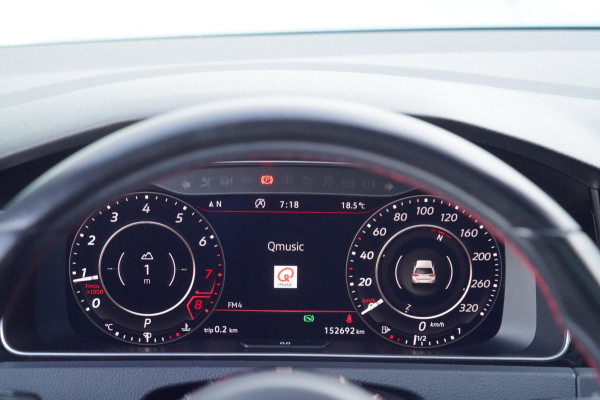 Volkswagen Golf 2.0 TSI GTI Performance / Pano / Dealeronderhouden / Dynaudio / Bearlock / White Silver Metallic