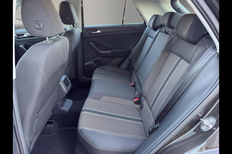 Volkswagen T-Roc 1.0 TSI Style | Clima | Stoelverw | Parksensors V+A | Navi | 16"Velg | Apple / Android
