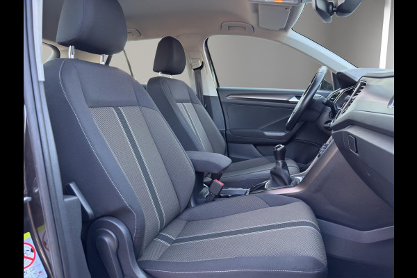 Volkswagen T-Roc 1.0 TSI Style | Clima | Stoelverw | Parksensors V+A | Navi | 16"Velg | Apple / Android
