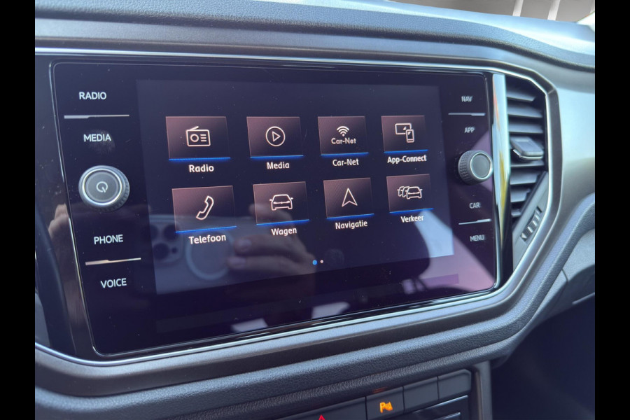 Volkswagen T-Roc 1.0 TSI Style | Clima | Stoelverw | Parksensors V+A | Navi | 16"Velg | Apple / Android