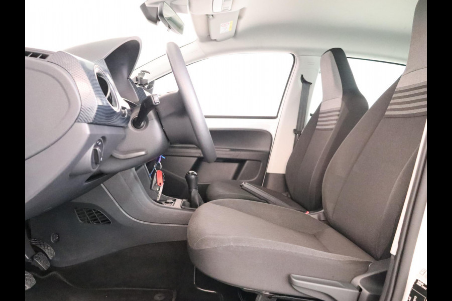 Volkswagen up! 1.0 65 pk | Navigatie via App | Airco | Parkeersensoren achter | Achteruitrijcamera | Cruise control |