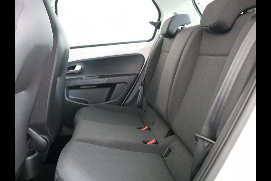 Volkswagen up! 1.0 65 pk | Navigatie via App | Airco | Parkeersensoren achter | Achteruitrijcamera | Cruise control |