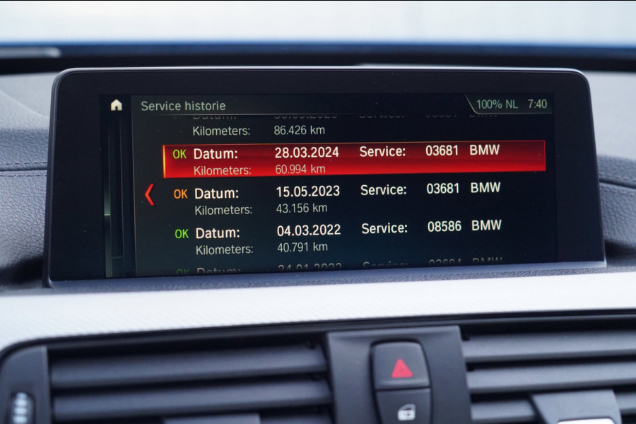 BMW 4 Serie Coupé 430i High Executive / M-Sport / NL-Auto / Dealeronderhouden / Estoril Blue / Leder / Navi