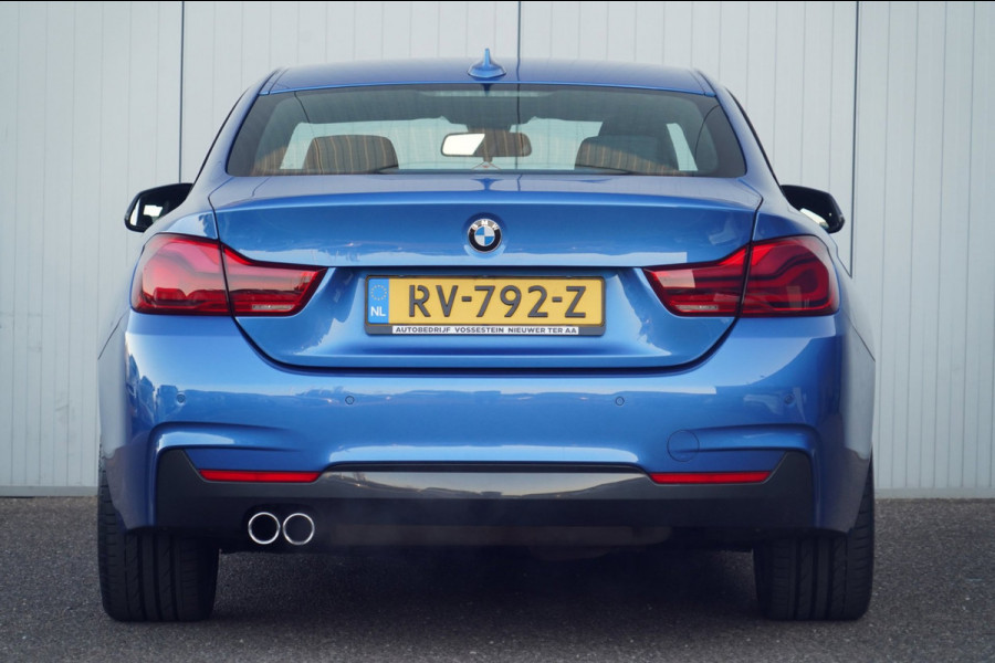 BMW 4 Serie Coupé 430i High Executive / M-Sport / NL-Auto / Dealeronderhouden / Estoril Blue / Leder / Navi