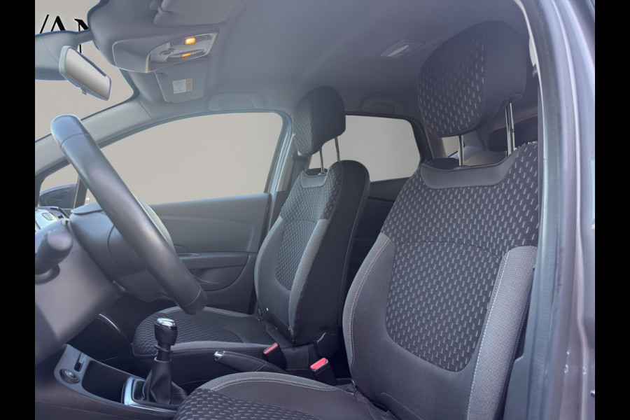 Renault Captur 1.3 TCe 130 Intens | Camera | Navi | 17"Velg | Apple /Android | Park V+A | Bi Tone