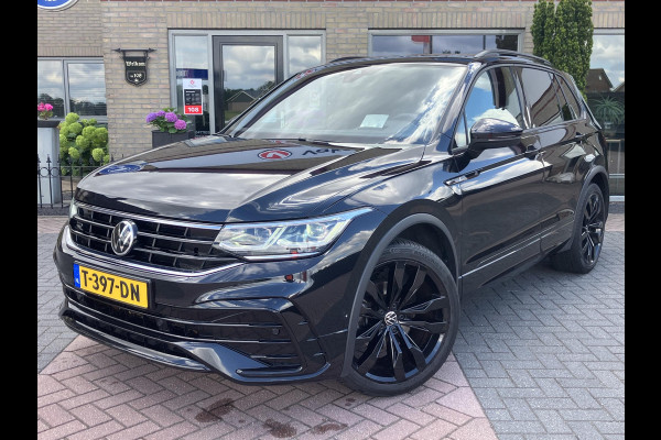 Volkswagen Tiguan 1.5 TSI R-Line | Black Style | Matrix | Pano | Trekhaak