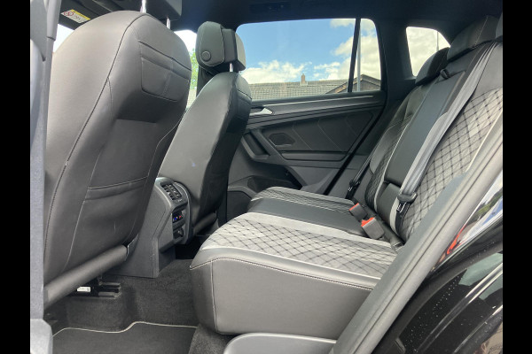 Volkswagen Tiguan 1.5 TSI R-Line | Black Style | Matrix | Pano | Trekhaak