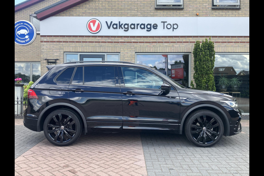 Volkswagen Tiguan 1.5 TSI R-Line | Black Style | Matrix | Pano | Trekhaak