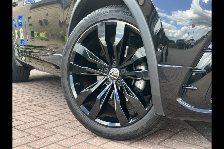 Volkswagen Tiguan 1.5 TSI R-Line | Black Style | Matrix | Pano | Trekhaak