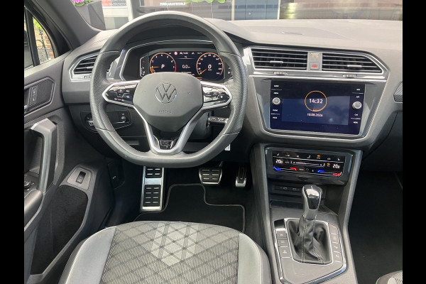 Volkswagen Tiguan 1.5 TSI R-Line | Black Style | Matrix | Pano | Trekhaak