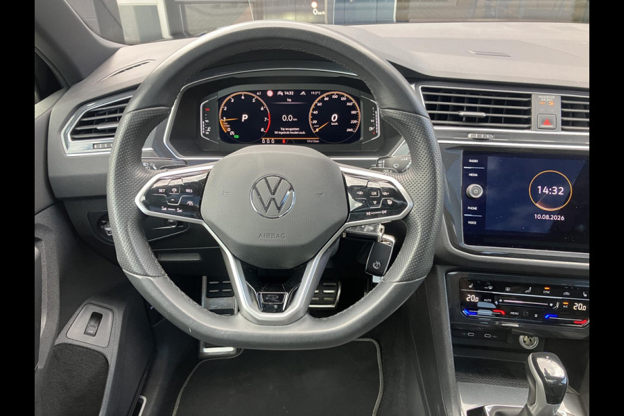 Volkswagen Tiguan 1.5 TSI R-Line | Black Style | Matrix | Pano | Trekhaak
