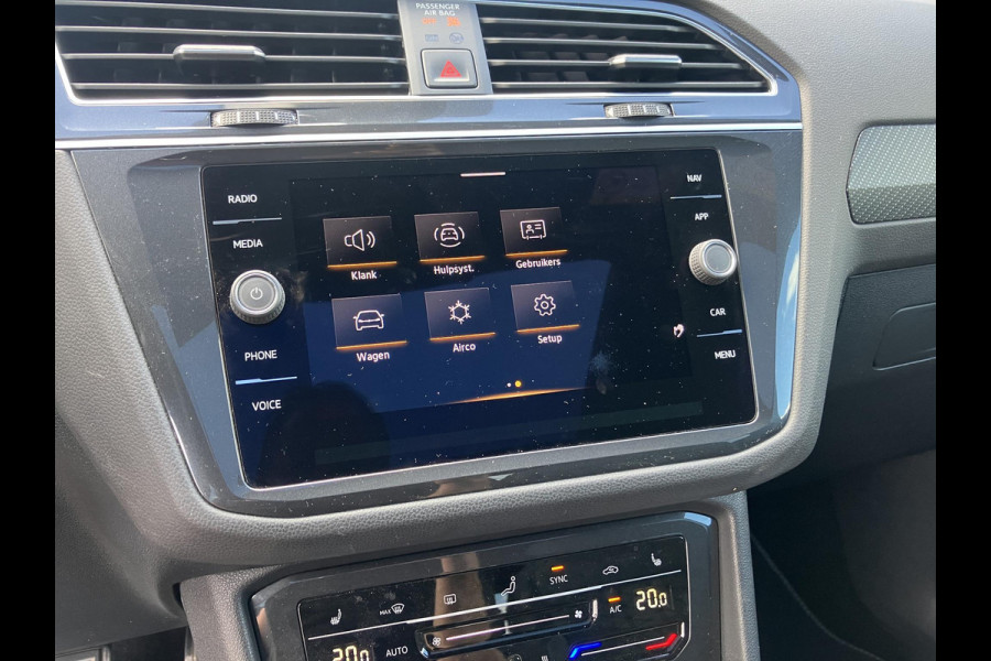 Volkswagen Tiguan 1.5 TSI R-Line | Black Style | Matrix | Pano | Trekhaak