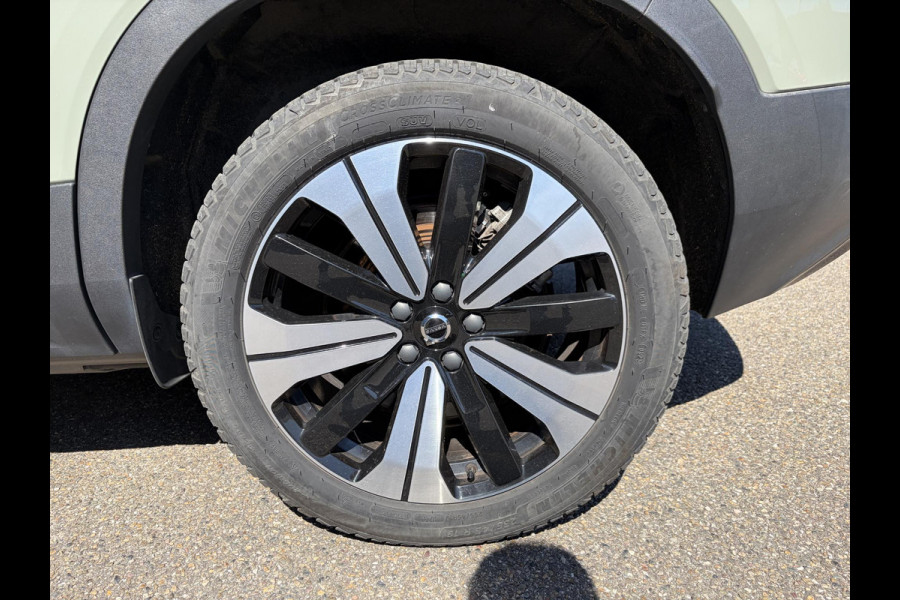 Volvo XC40 Core Recharge Pure Electric 2WD SOH 95%| VOLVO ONDERHOUDEN| RIJKLAARPRIJS INCL. 12 MND BOVAG GARANTIE| WARMTEPOMP| STOEL + STUURVERWARMING