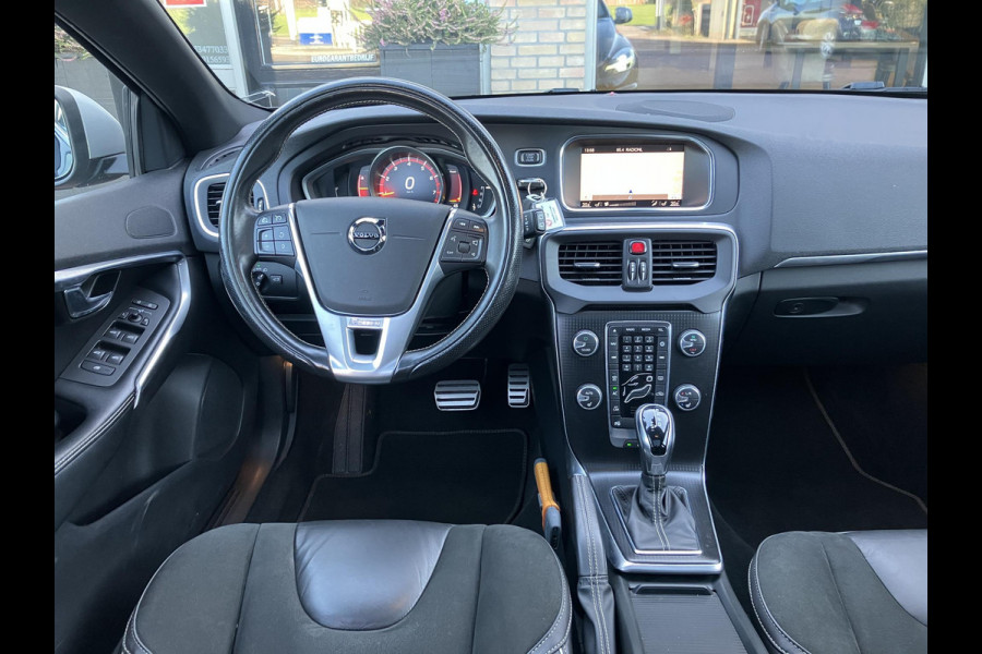 Volvo V40 1.5 T3 Polar+ Sport | R-Design | Pano | Leder | NAP