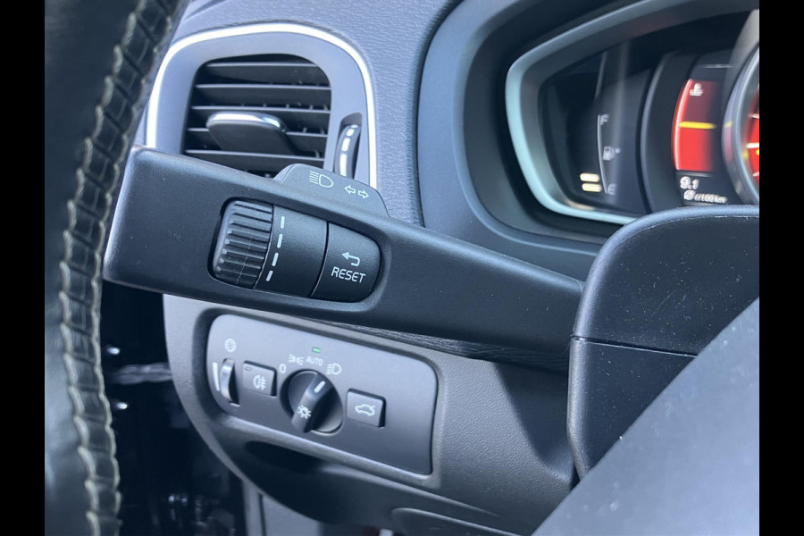 Volvo V40 1.5 T3 Polar+ Sport | R-Design | Pano | Leder | NAP
