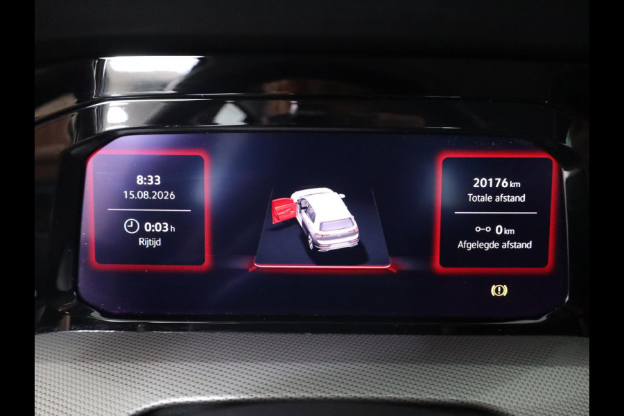 Volkswagen Golf 1.5 eHybrid Style Edition 204 pk Automaat (DSG) | Navigatie via App | Parkeersensoren (Park assist) | Achteruitrijcamera | Adaptieve cruise control | Autom. airco (3 zones) |
