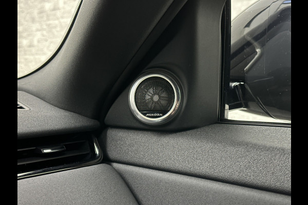 Land Rover Range Rover Evoque P300e AWD R-Dynamic HSE | Panorama | 360 Camera | Leder | Memory | Digitale-Cockpit | Keyless-Entry | Meridian-Sound | Stuurverwarming | Getint Glas | Black-Optic | 20 inch | Stand-Clima | Dodehoek | Lane Assist | Camera-Spiegel |