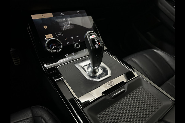 Land Rover Range Rover Evoque P300e AWD R-Dynamic HSE | Panorama | 360 Camera | Leder | Memory | Digitale-Cockpit | Keyless-Entry | Meridian-Sound | Stuurverwarming | Getint Glas | Black-Optic | 20 inch | Stand-Clima | Dodehoek | Lane Assist | Camera-Spiegel |