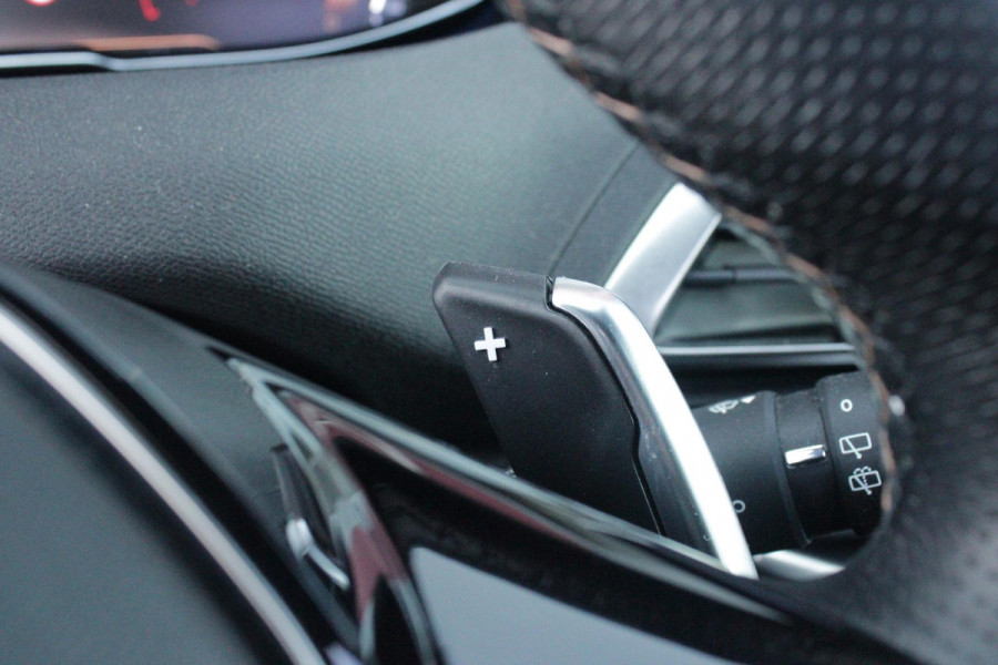 Peugeot 3008 1.2 130PK AUTOMAAT GT LINE | PANORAMA SCHUIF/KANTEL DAK | TREKHAAK | LEDEREN BEKLEDING | ELETRISCH BEDIENBARE BESTUURDERSSTOEL MET GEHEUGENFUNCTIE | MASSAGE STOELEN | FULL LED KOPLAMPEN | ELEKTRISCH BEDIENBARE ACHTERKLEP | ALL SEASON BANDEN | APPLE CARPLAY/ANDROID AUTO | NAVIGATIE | CLIMATE CONTROL | DODEHOEK DETECTIE | ADAPTIVE CRUISE CONTROL | KEYLESS ENTRY/START | STOEL VERWARMING |