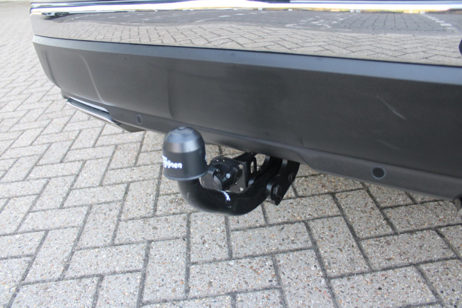 Peugeot 3008 1.2 130PK AUTOMAAT GT LINE | PANORAMA SCHUIF/KANTEL DAK | TREKHAAK | LEDEREN BEKLEDING | ELETRISCH BEDIENBARE BESTUURDERSSTOEL MET GEHEUGENFUNCTIE | MASSAGE STOELEN | FULL LED KOPLAMPEN | ELEKTRISCH BEDIENBARE ACHTERKLEP | ALL SEASON BANDEN | APPLE CARPLAY/ANDROID AUTO | NAVIGATIE | CLIMATE CONTROL | DODEHOEK DETECTIE | ADAPTIVE CRUISE CONTROL | KEYLESS ENTRY/START | STOEL VERWARMING |