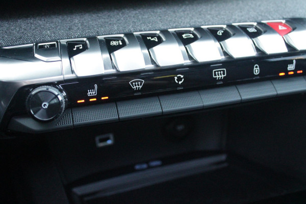 Peugeot 3008 1.2 130PK AUTOMAAT GT LINE | PANORAMA SCHUIF/KANTEL DAK | TREKHAAK | LEDEREN BEKLEDING | ELETRISCH BEDIENBARE BESTUURDERSSTOEL MET GEHEUGENFUNCTIE | MASSAGE STOELEN | FULL LED KOPLAMPEN | ELEKTRISCH BEDIENBARE ACHTERKLEP | ALL SEASON BANDEN | APPLE CARPLAY/ANDROID AUTO | NAVIGATIE | CLIMATE CONTROL | DODEHOEK DETECTIE | ADAPTIVE CRUISE CONTROL | KEYLESS ENTRY/START | STOEL VERWARMING |
