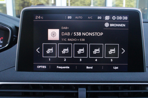 Peugeot 3008 1.2 130PK AUTOMAAT GT LINE | PANORAMA SCHUIF/KANTEL DAK | TREKHAAK | LEDEREN BEKLEDING | ELETRISCH BEDIENBARE BESTUURDERSSTOEL MET GEHEUGENFUNCTIE | MASSAGE STOELEN | FULL LED KOPLAMPEN | ELEKTRISCH BEDIENBARE ACHTERKLEP | ALL SEASON BANDEN | APPLE CARPLAY/ANDROID AUTO | NAVIGATIE | CLIMATE CONTROL | DODEHOEK DETECTIE | ADAPTIVE CRUISE CONTROL | KEYLESS ENTRY/START | STOEL VERWARMING |