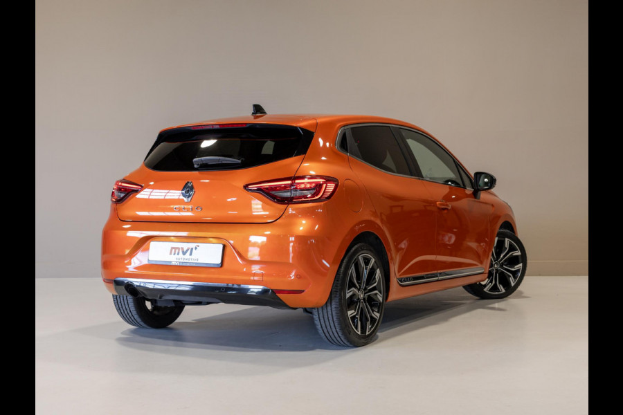 Renault Clio 1.0 TCe Intens 101pk / Achteruitrijcamera / Navigatie / Airco / Klimaatregeling / Apple carplay /