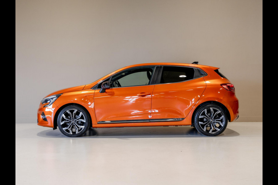 Renault Clio 1.0 TCe Intens 101pk / Achteruitrijcamera / Navigatie / Airco / Klimaatregeling / Apple carplay /