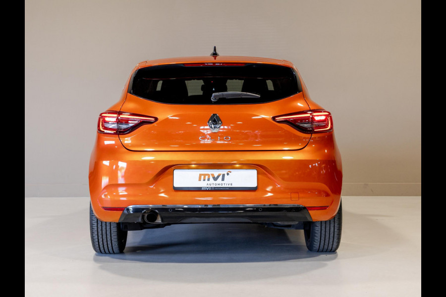 Renault Clio 1.0 TCe Intens 101pk / Achteruitrijcamera / Navigatie / Airco / Klimaatregeling / Apple carplay /