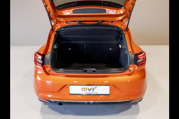 Renault Clio 1.0 TCe Intens 101pk / Achteruitrijcamera / Navigatie / Airco / Klimaatregeling / Apple carplay /
