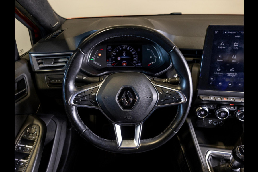 Renault Clio 1.0 TCe Intens 101pk / Achteruitrijcamera / Navigatie / Airco / Klimaatregeling / Apple carplay /