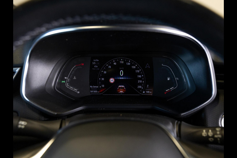 Renault Clio 1.0 TCe Intens 101pk / Achteruitrijcamera / Navigatie / Airco / Klimaatregeling / Apple carplay /