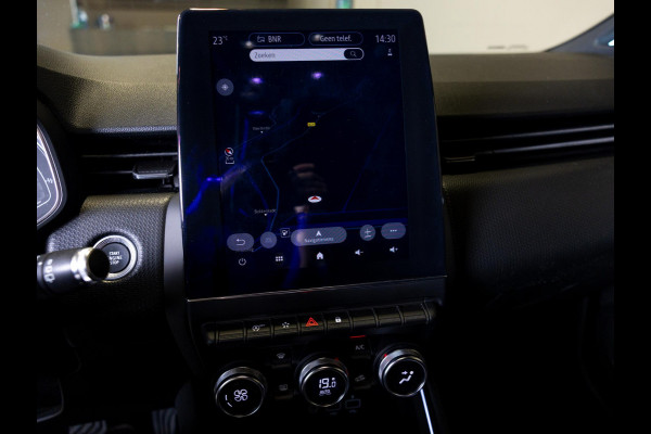 Renault Clio 1.0 TCe Intens 101pk / Achteruitrijcamera / Navigatie / Airco / Klimaatregeling / Apple carplay /