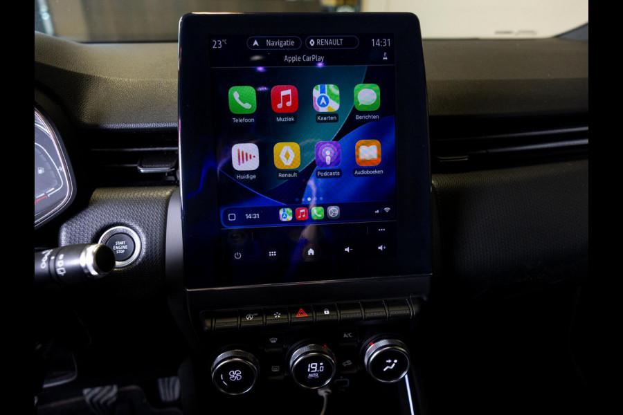 Renault Clio 1.0 TCe Intens 101pk / Achteruitrijcamera / Navigatie / Airco / Klimaatregeling / Apple carplay /