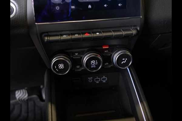 Renault Clio 1.0 TCe Intens 101pk / Achteruitrijcamera / Navigatie / Airco / Klimaatregeling / Apple carplay /