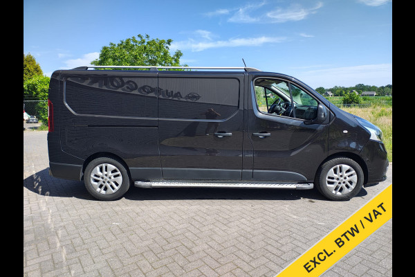 Renault Trafic 1.6dCi 146PK T29 L2H1 3-Persoons **Motor verbruikt overmatig olie** Camera Trekhaak Airco Cruise Control Pdc Regen-Lichtsensor C Lmv Sidebars Achterklep Achterdeuren Betonplex Vloer Kasteninbouw 2.000KG Trekgewicht