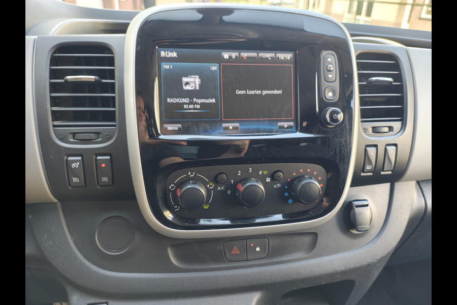 Renault Trafic 1.6dCi 146PK T29 L2H1 3-Persoons **Motor verbruikt overmatig olie** Camera Trekhaak Airco Cruise Control Pdc Regen-Lichtsensor C Lmv Sidebars Achterklep Achterdeuren Betonplex Vloer Kasteninbouw 2.000KG Trekgewicht