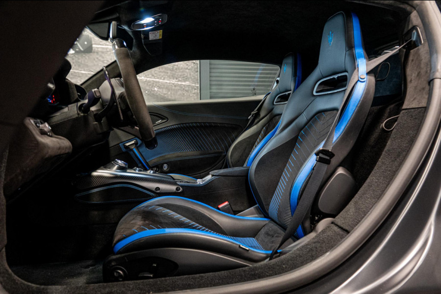 Maserati MC20 3.0 V6 *Full Carbon / Keramische Remmen / Lift-Systeem / Alcantara / Bianco Audace / E-LSD*