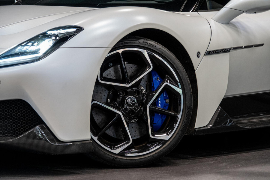 Maserati MC20 3.0 V6 *Full Carbon / Keramische Remmen / Lift-Systeem / Alcantara / Bianco Audace / E-LSD*