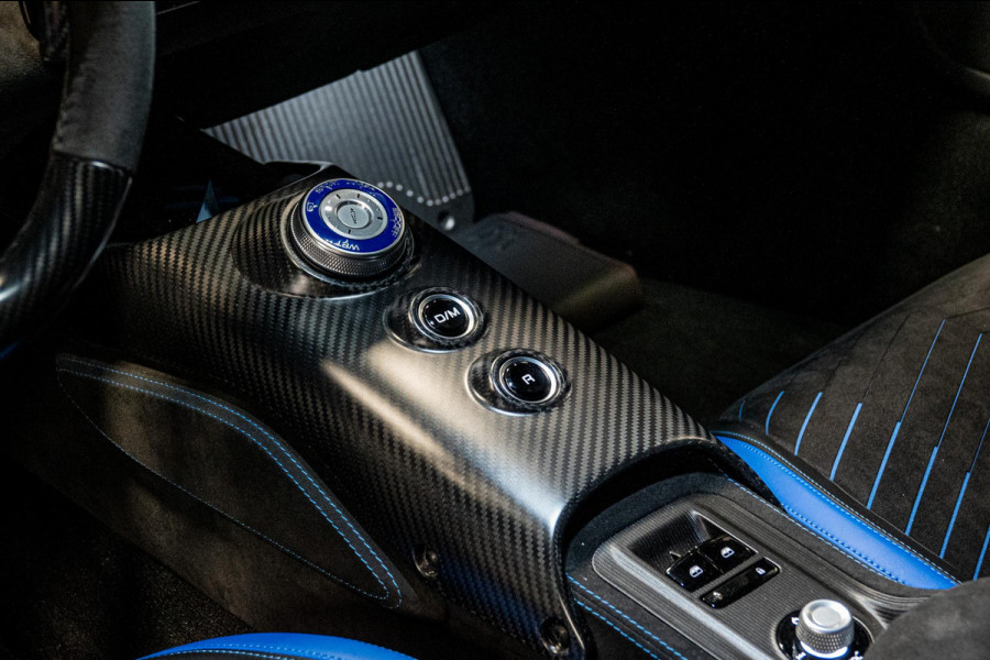 Maserati MC20 3.0 V6 *Full Carbon / Keramische Remmen / Lift-Systeem / Alcantara / Bianco Audace / E-LSD*