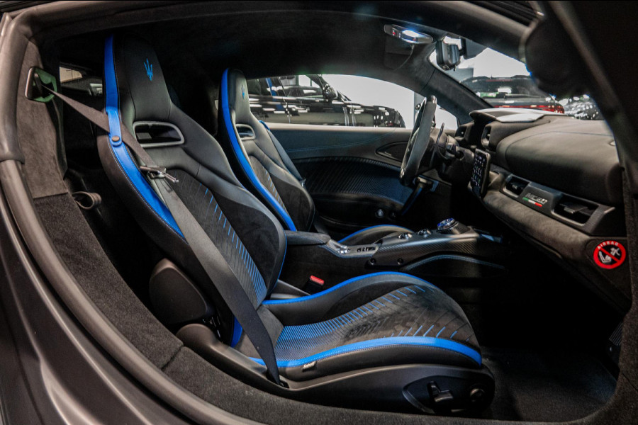 Maserati MC20 3.0 V6 *Full Carbon / Keramische Remmen / Lift-Systeem / Alcantara / Bianco Audace / E-LSD*