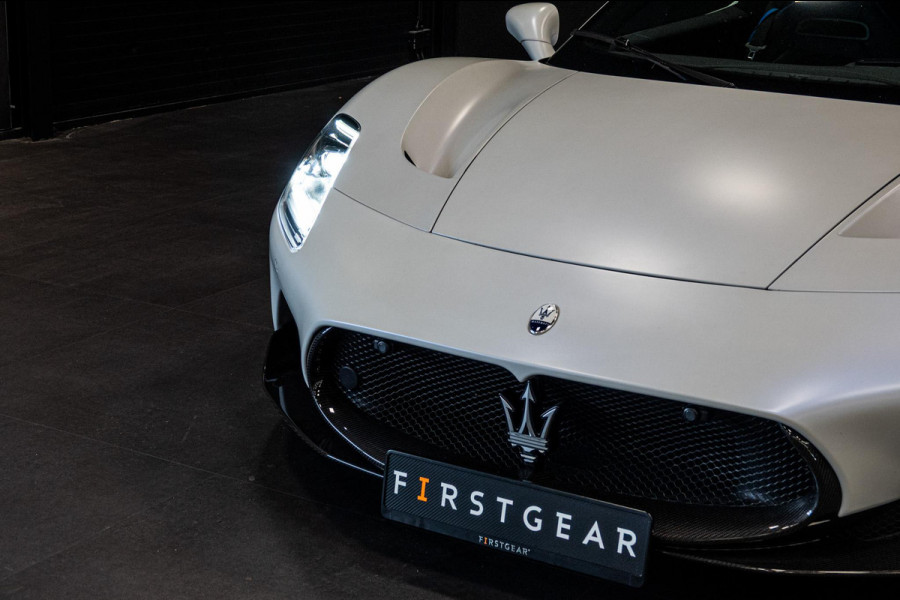 Maserati MC20 3.0 V6 *Full Carbon / Keramische Remmen / Lift-Systeem / Alcantara / Bianco Audace / E-LSD*