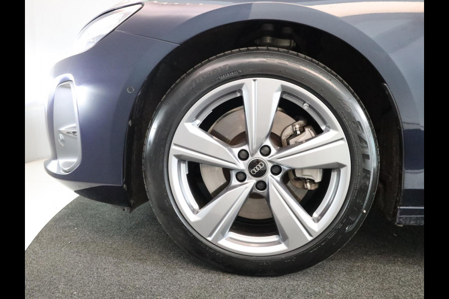 Audi A6 Avant 2.0 e-hybrid quattro Advanced edition | Private lease vanaf €1013 | 299pk | Trekhaak | Head Up Display | Lederen bekleding | MMi  BIjrijdersscherm